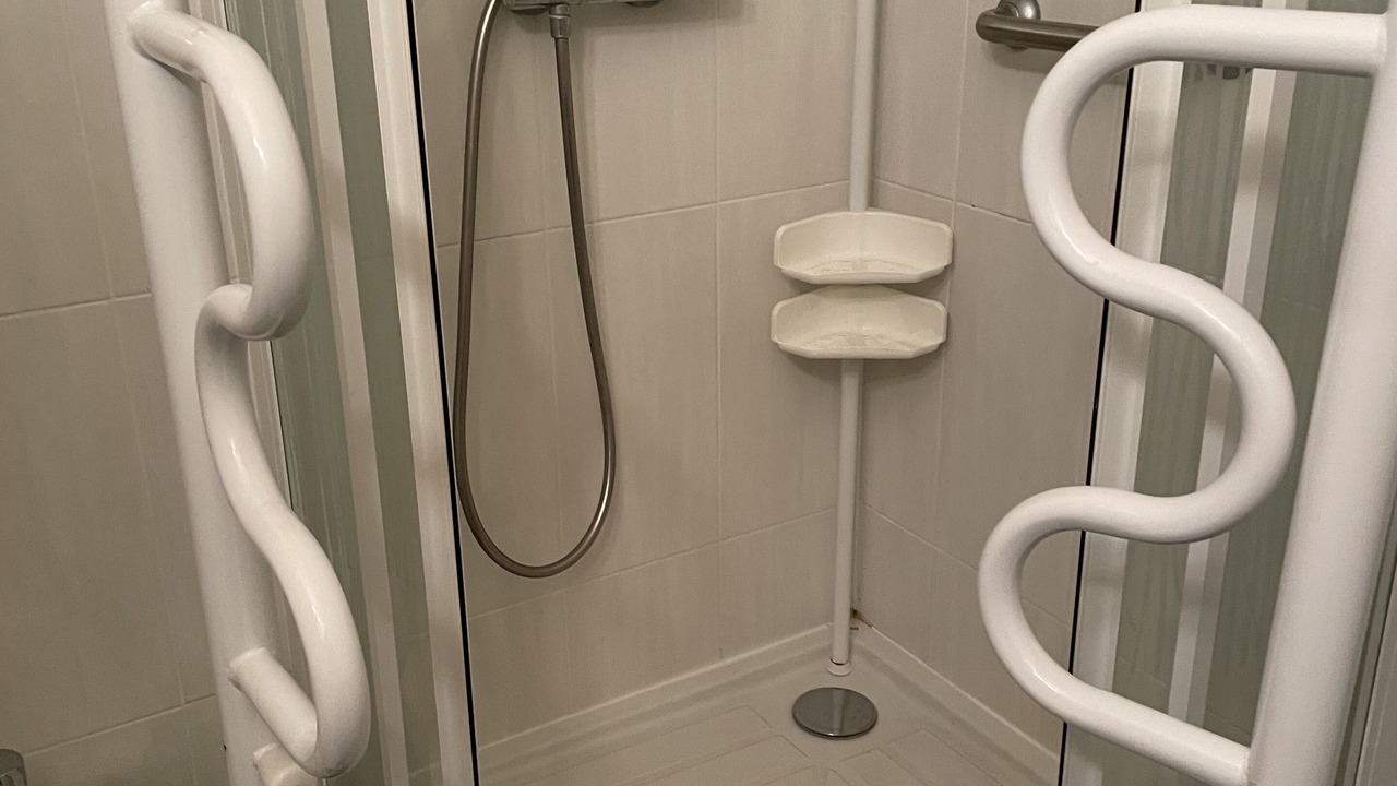 Photo of Bathroom in Chennevieres-sur-Marne