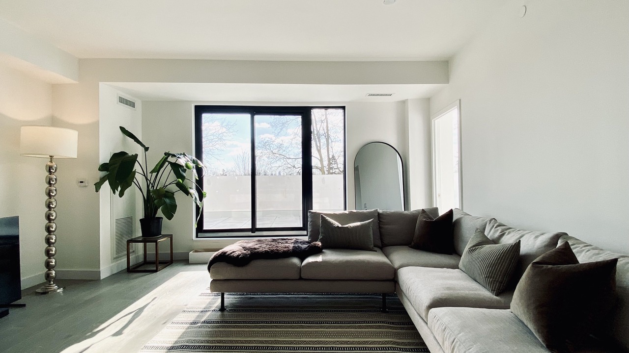 Photo of Livingroom in Etobicoke