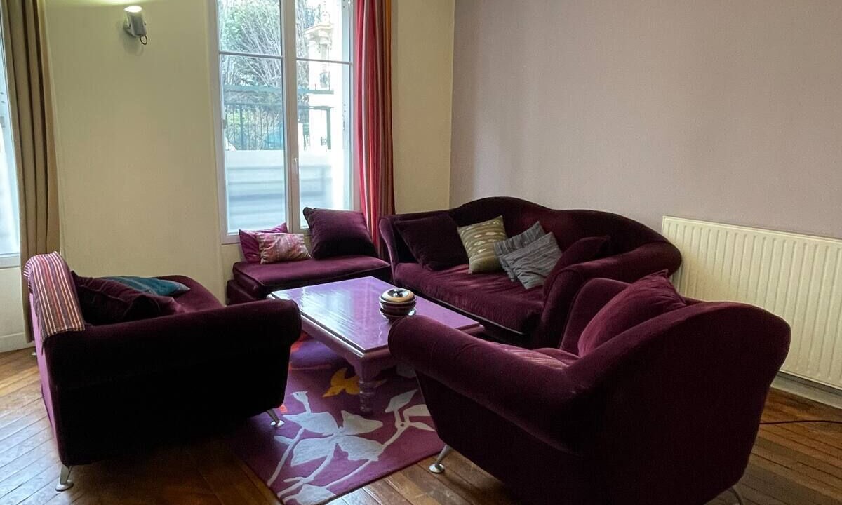 Photo of Livingroom in Combat