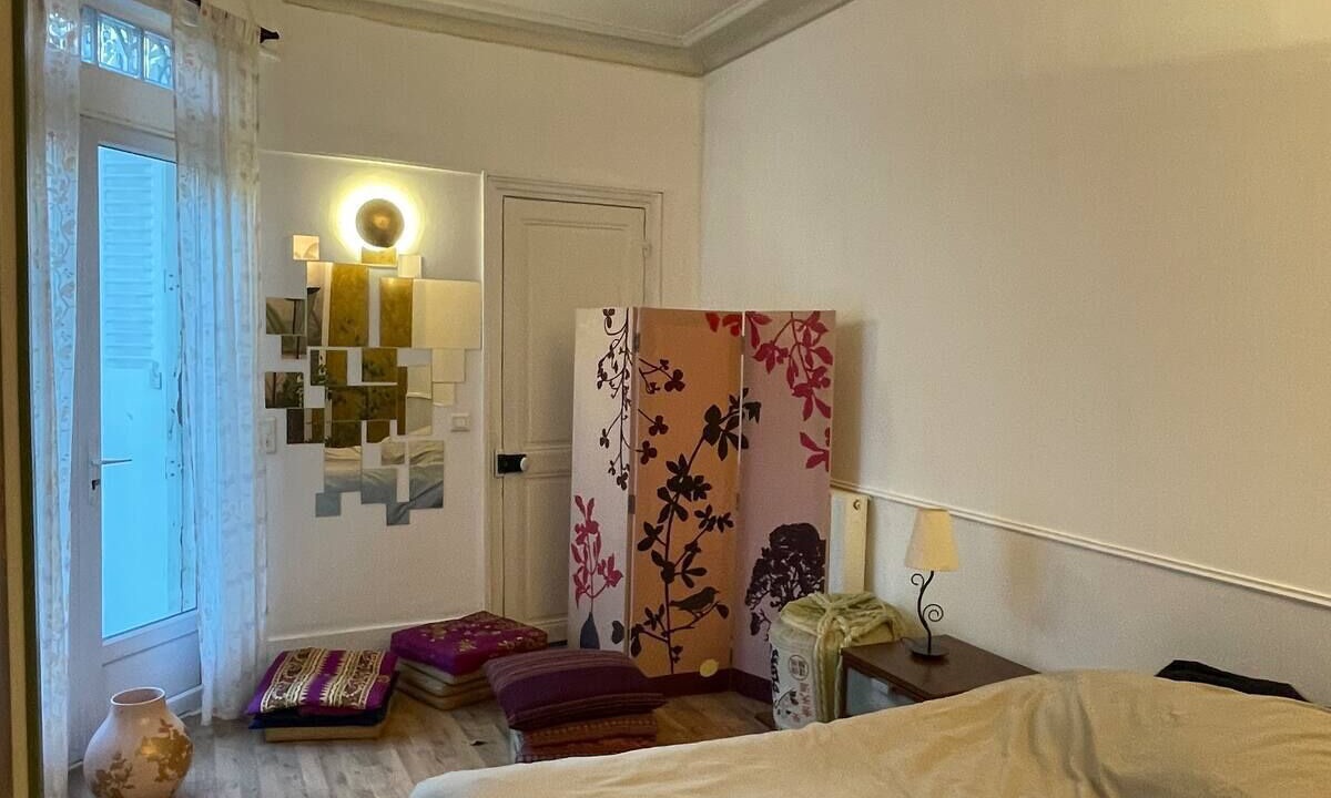 Photo of Bedroom in Combat