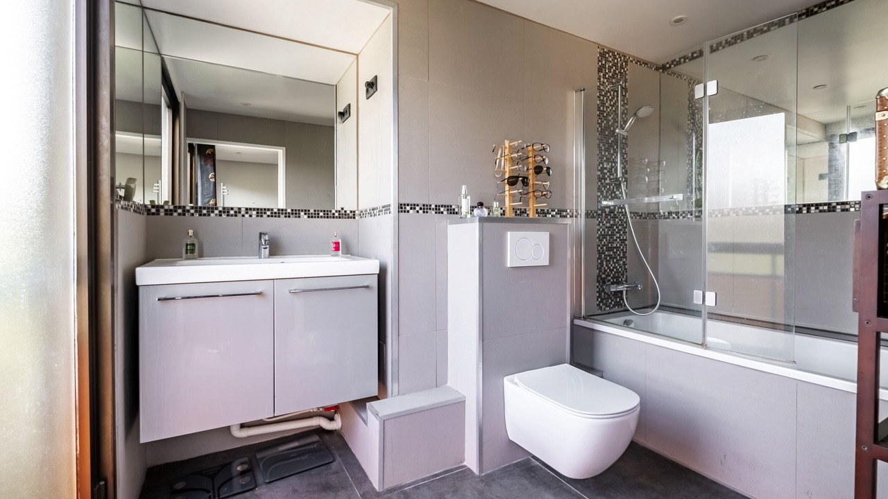 Photo of Bathroom in Neuilly-sur-Seine