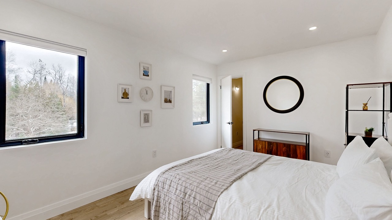 Photo of Bedroom in Springwater