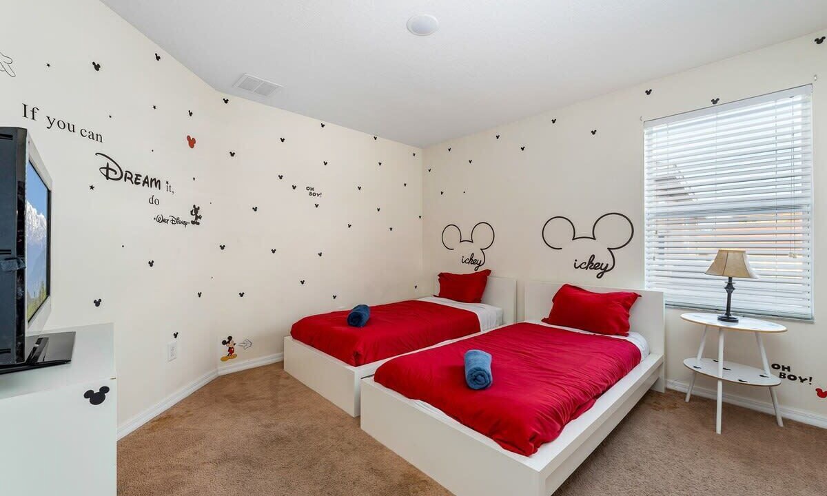 Photo of Bedroom in Watersong