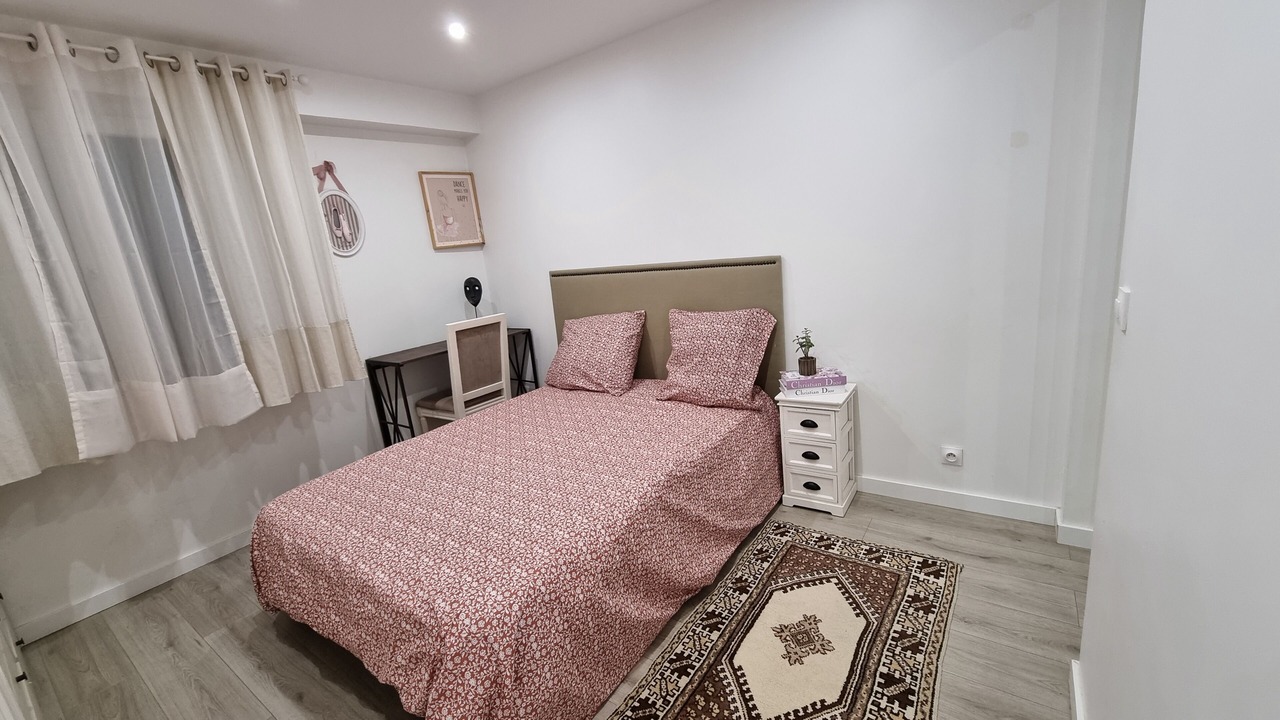 Photo of Bedroom in Sevres