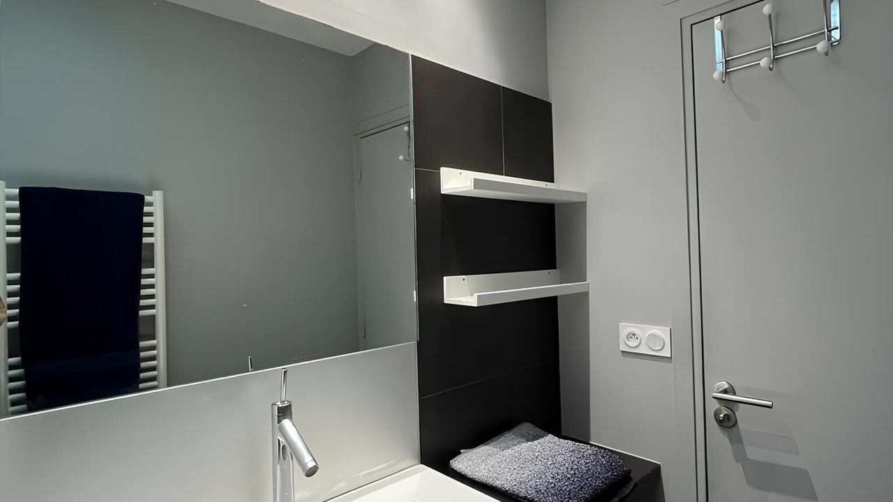 Photo of Bathroom in Les Halles