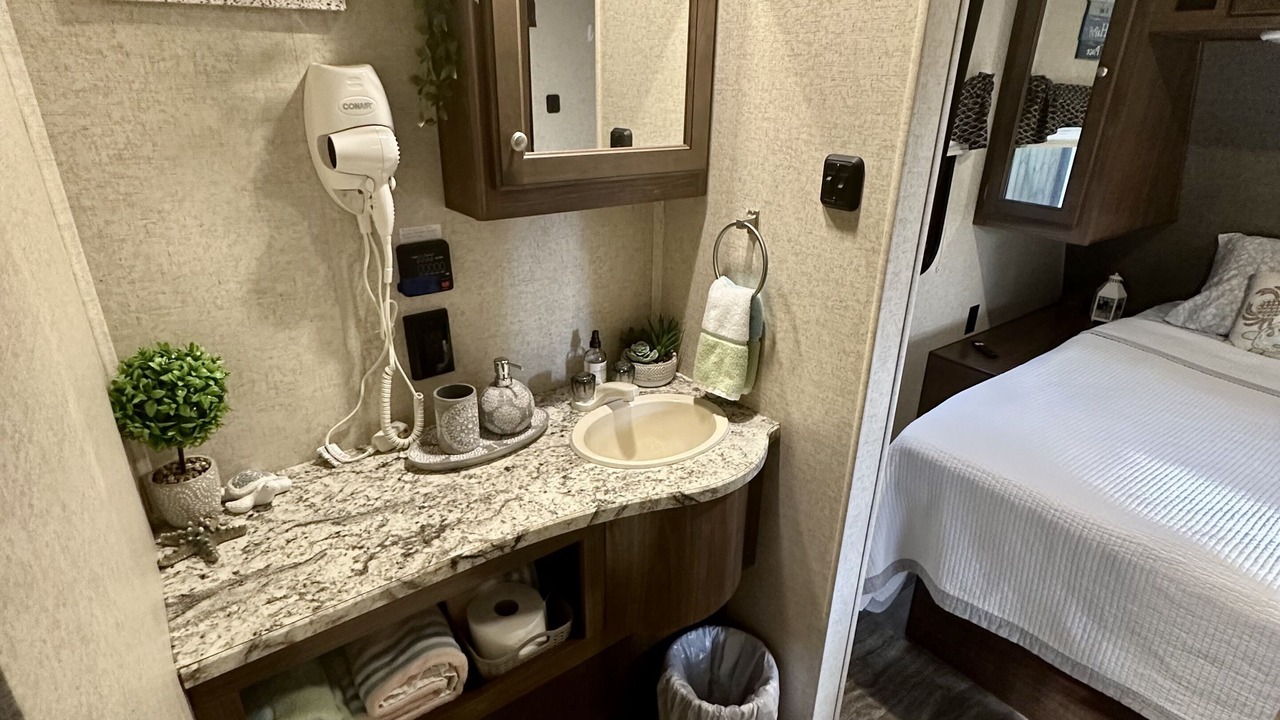 Photo of Bedroom in Largo