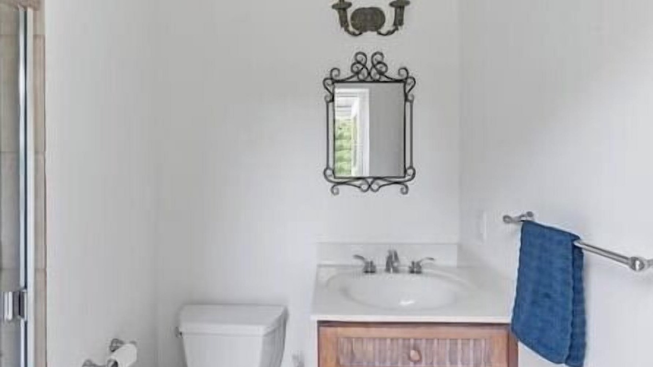 Photo of Bathroom in Melbourne Beach