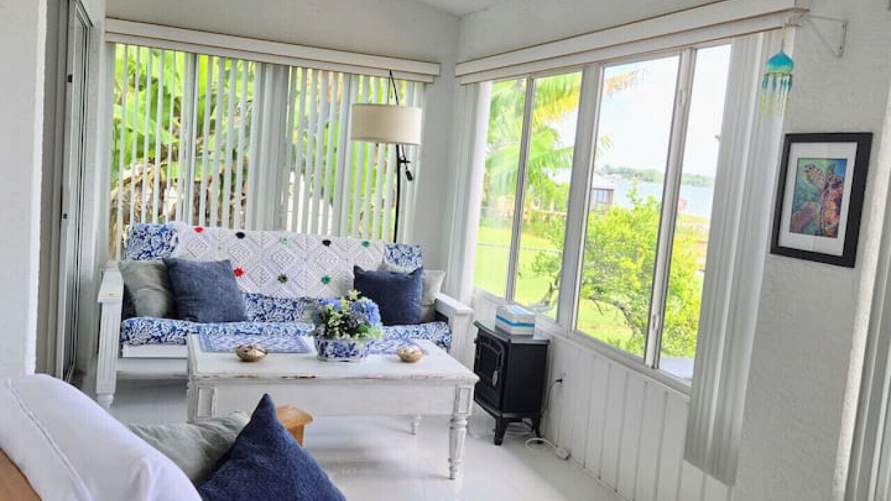 Photo of Livingroom in Winter Haven