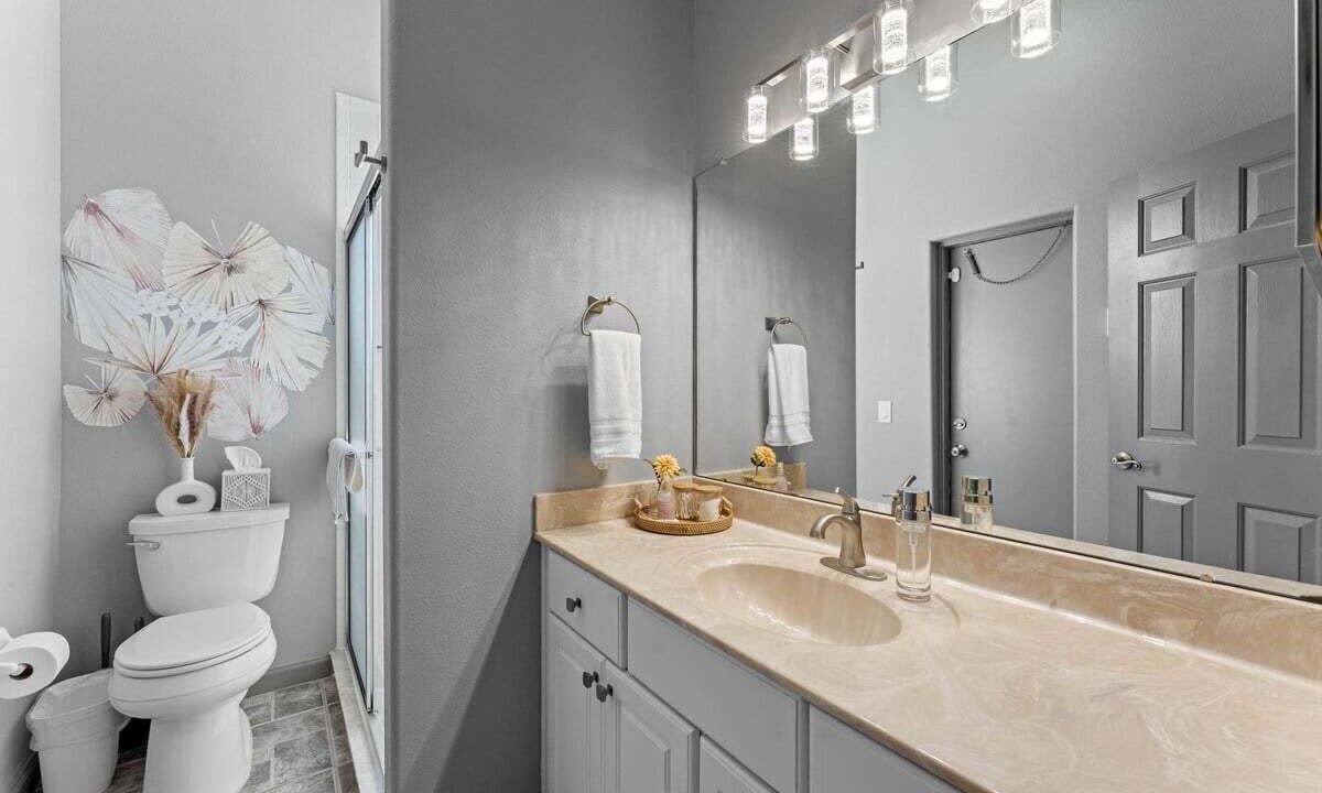 Photo of Bathroom in Ridgewood Lakes