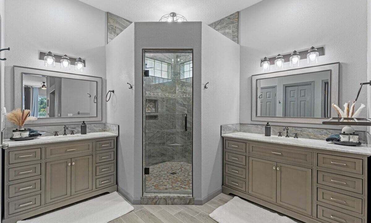 Photo of Bathroom in Ridgewood Lakes