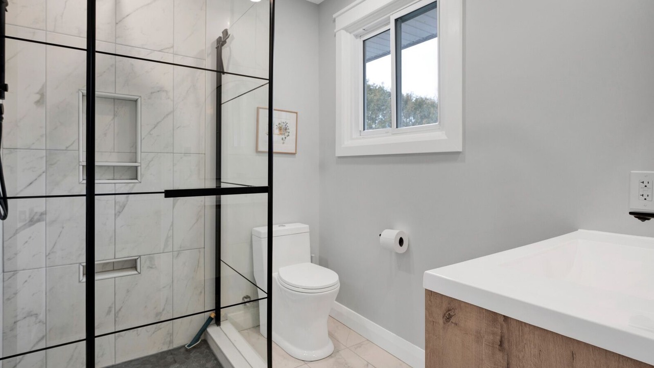 Photo of Bathroom in Auden Park