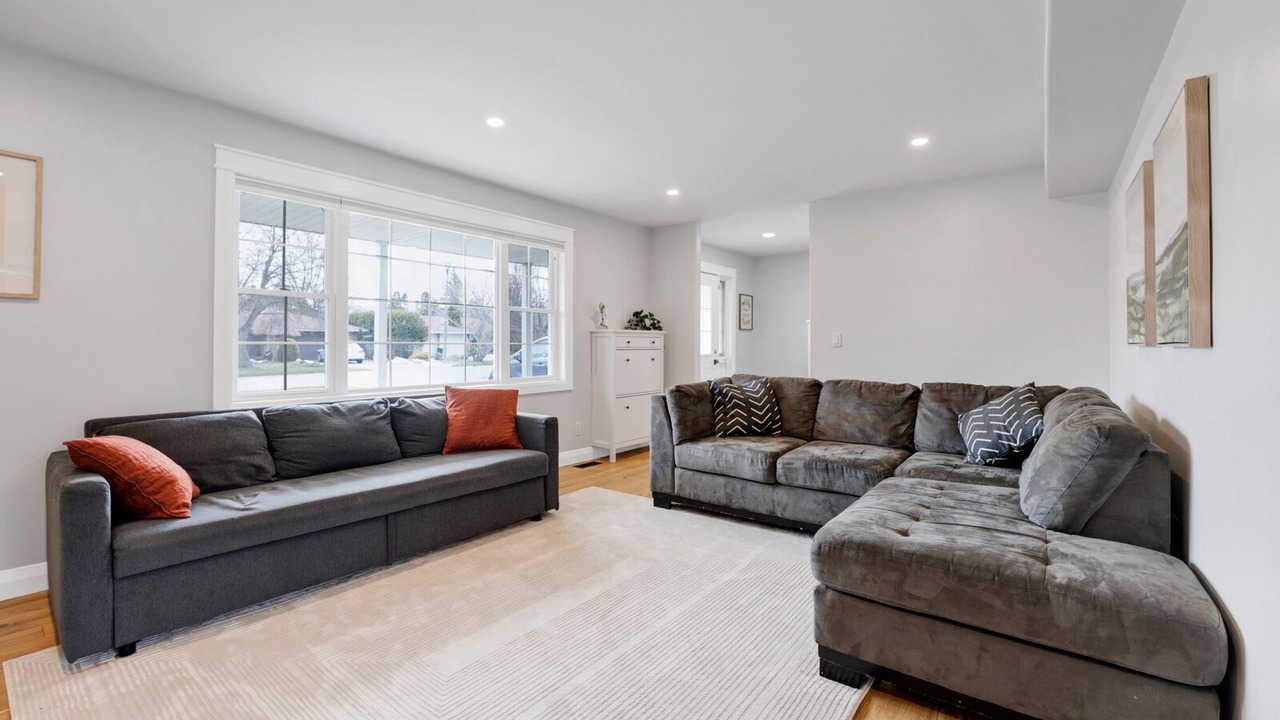 Photo of Livingroom in Auden Park