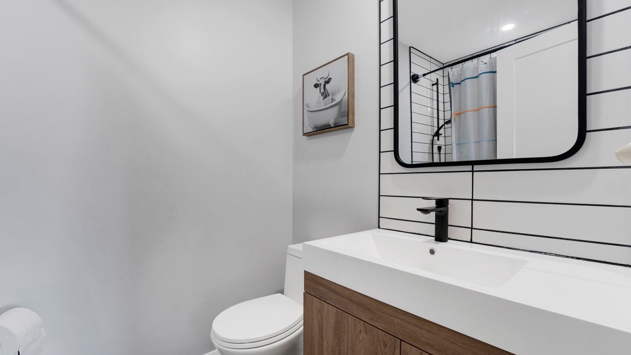 Photo of Bathroom in Auden Park