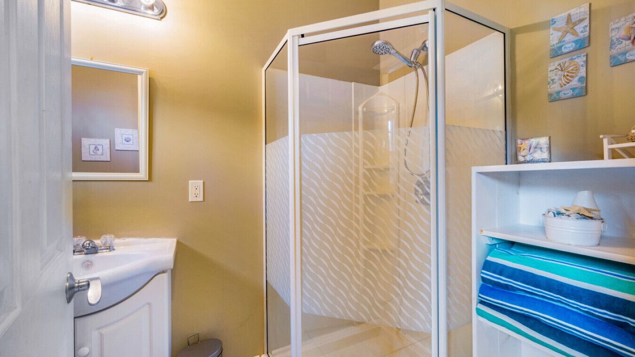 Photo of Bathroom in Britt