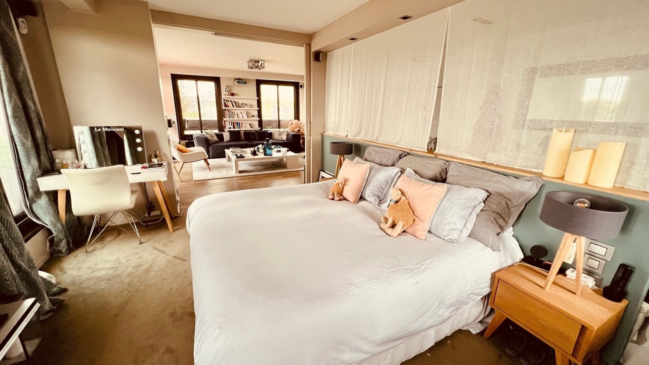 Photo of Bedroom in Suresnes