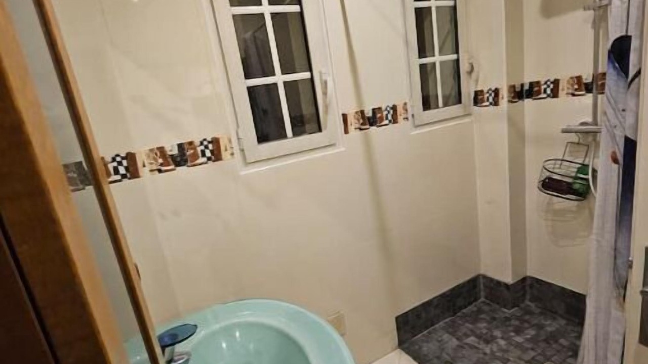 Photo of Bathroom in Noisy-le-Grand