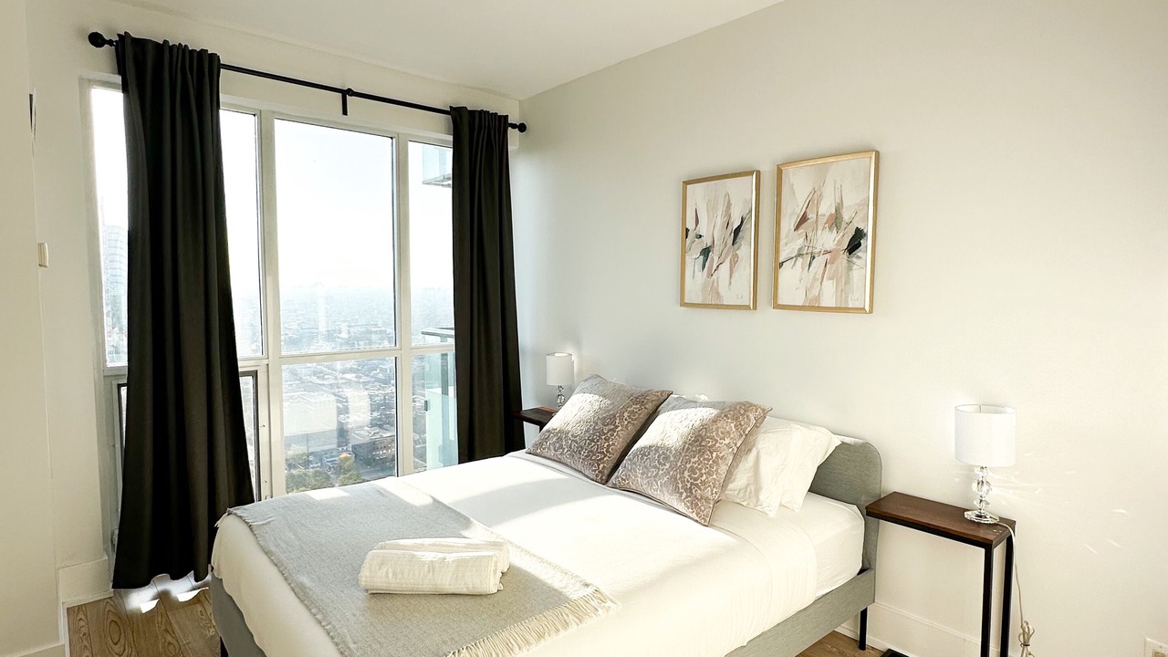 Photo of Bedroom in Toronto Entertainment District