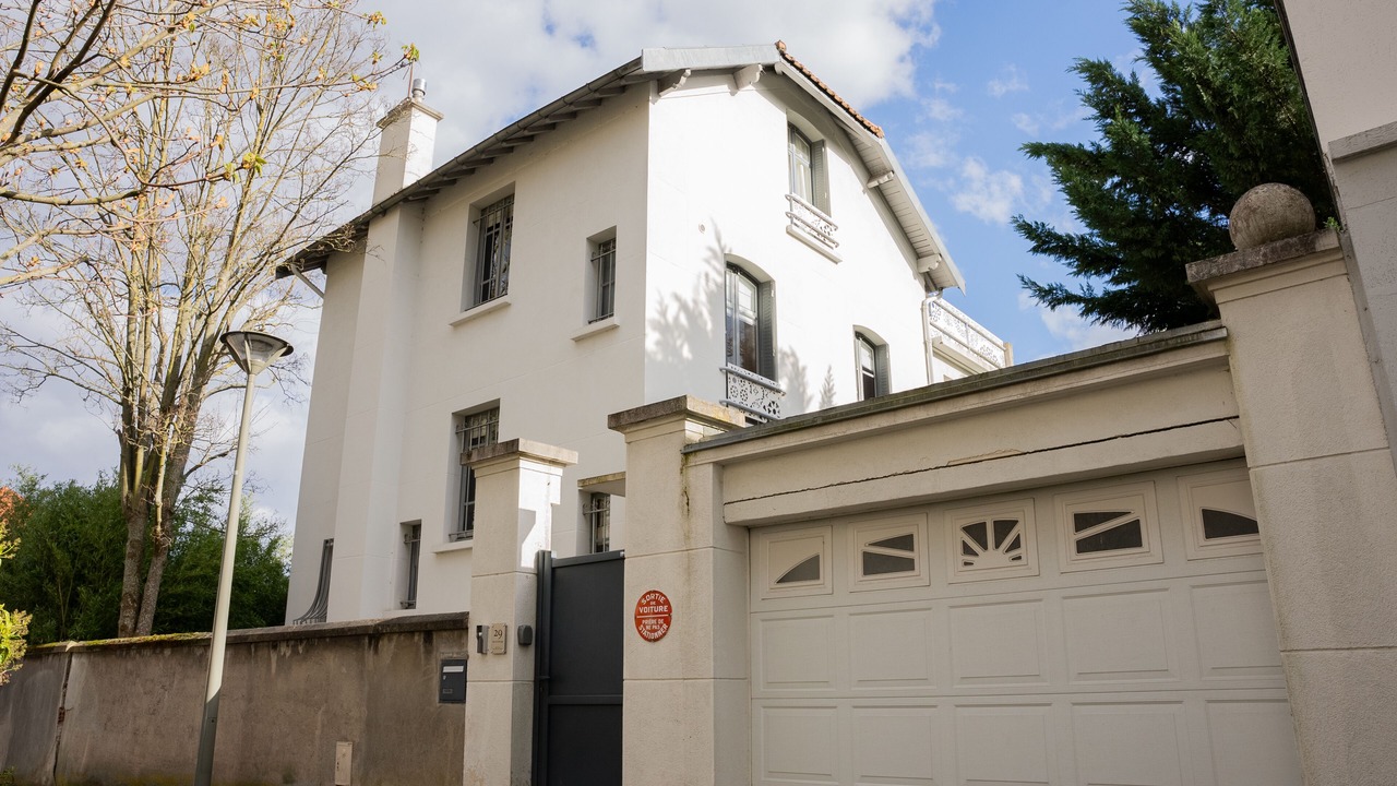 Photo of Outdoor in Sevres