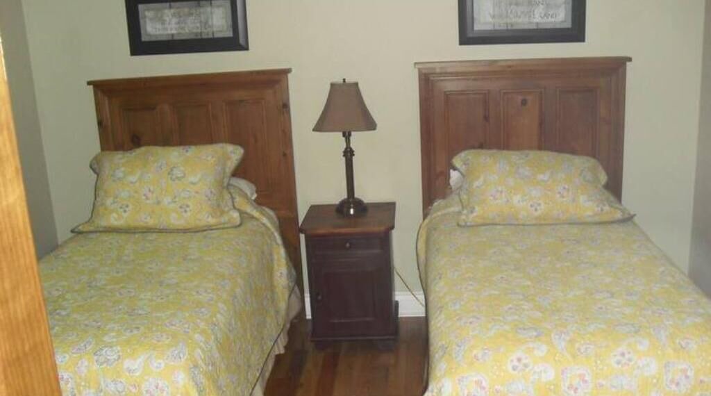 Photo of Bedroom in Lake of Bays