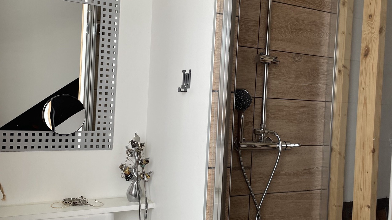 Photo of Bathroom in Plateau - Mont-Valerien