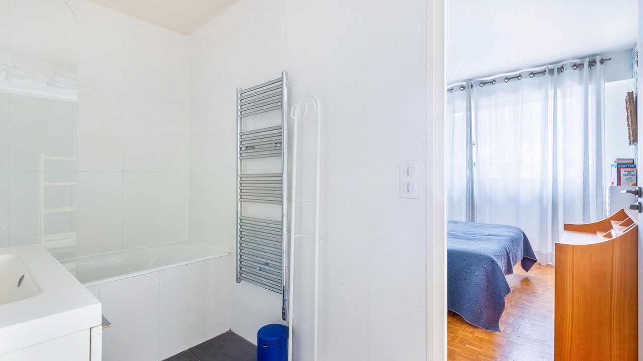 Photo of Bathroom in 7th Arrondissement