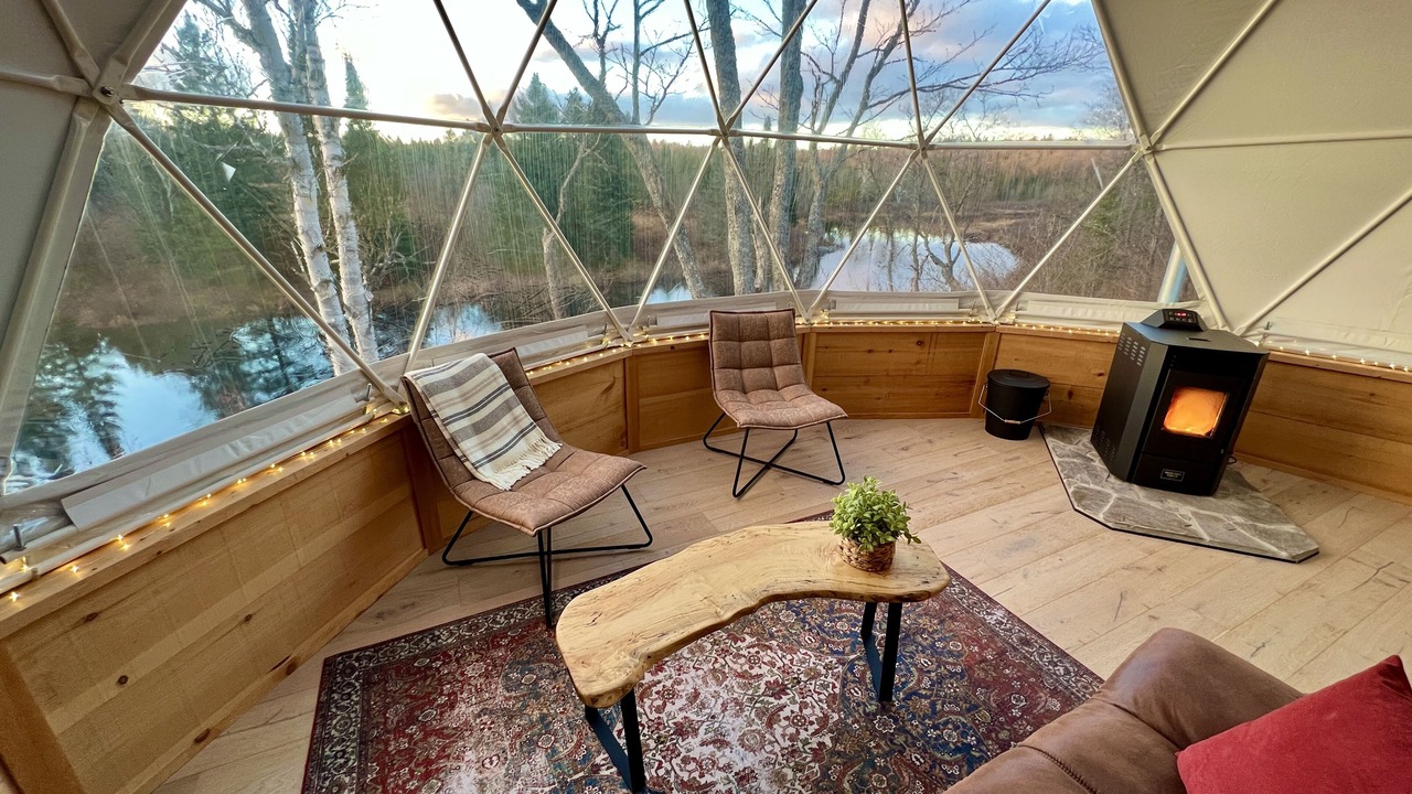 Photo of Livingroom in McKellar