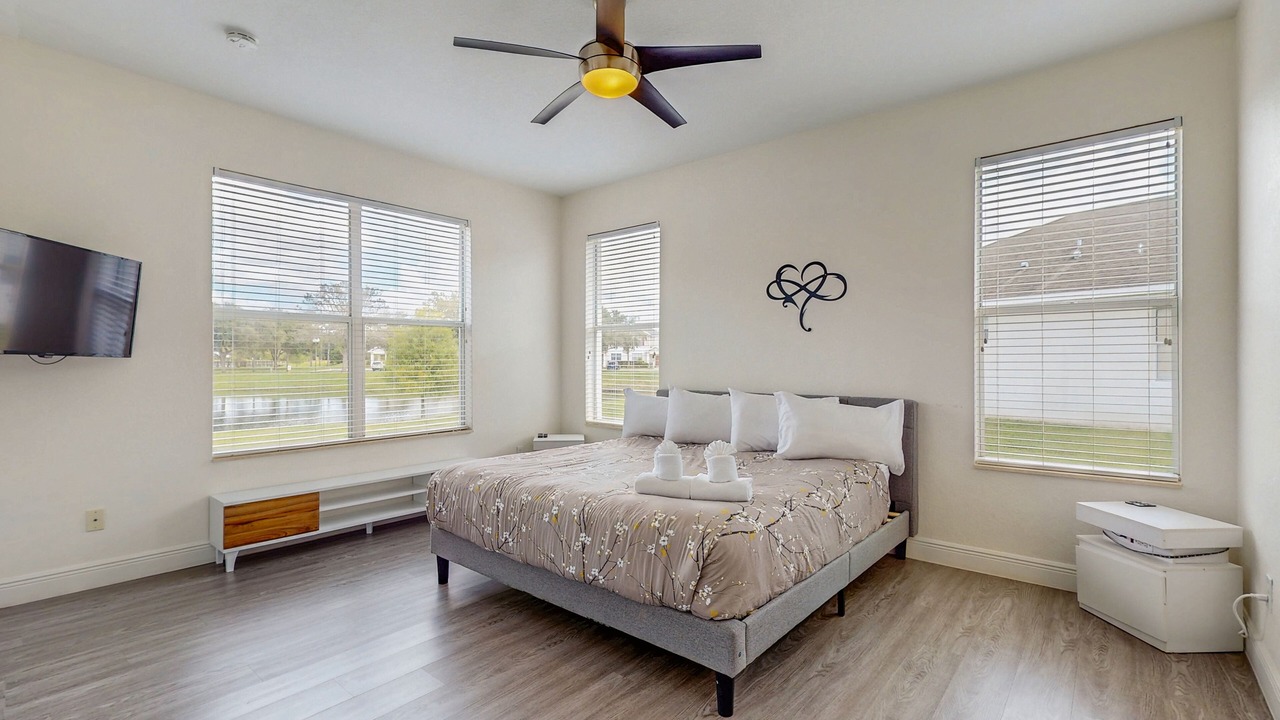 Photo of Bedroom in Trafalgar Village