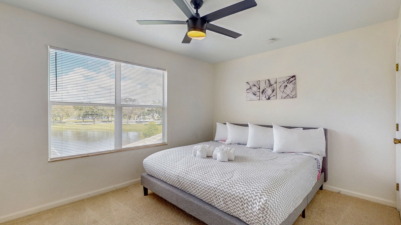 Photo of Bedroom in Trafalgar Village