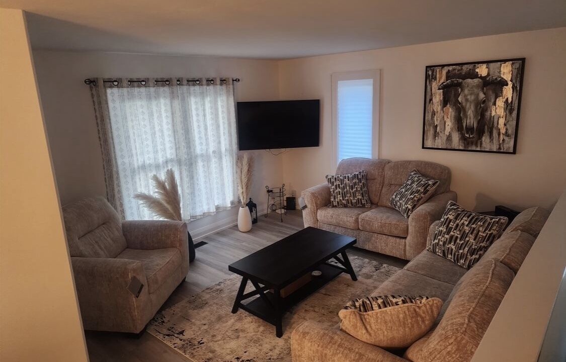 Photo of Livingroom in Huntsville