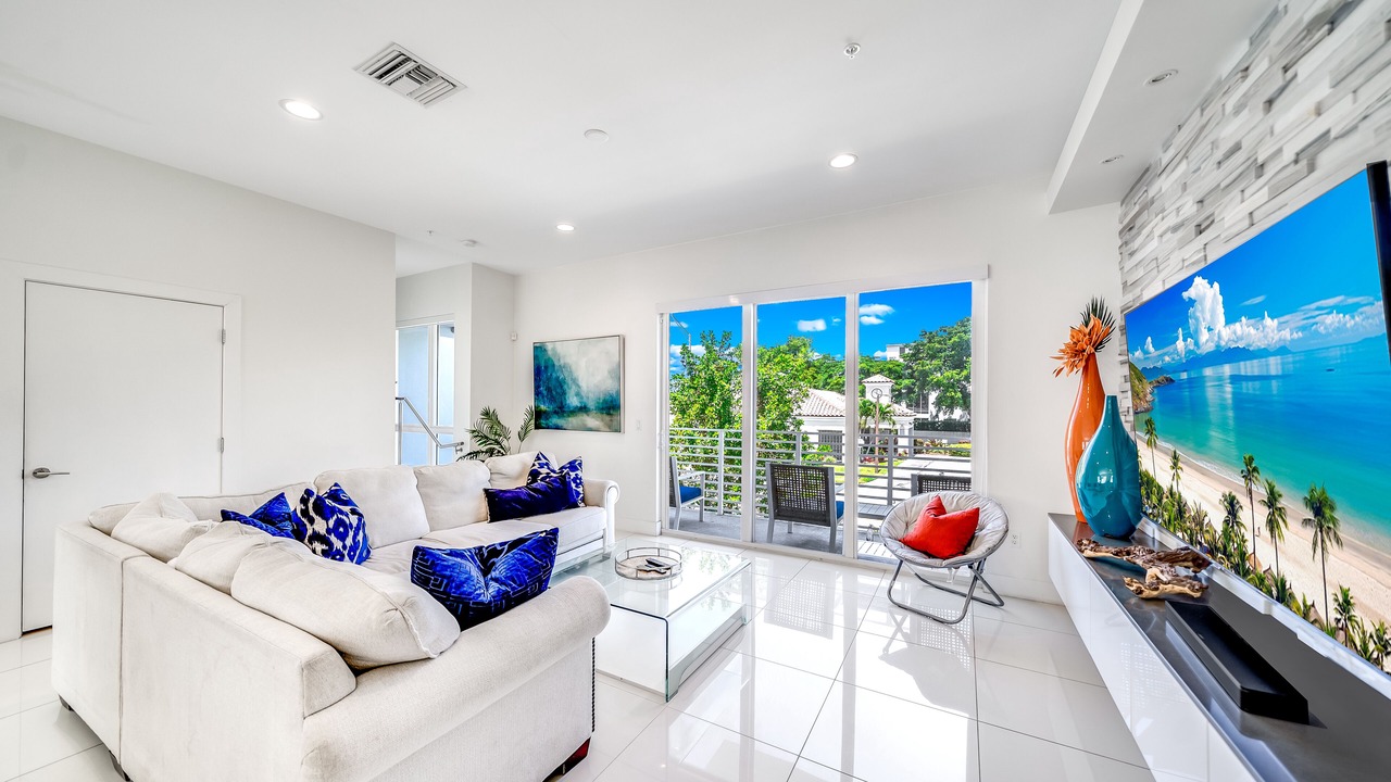 Photo of Livingroom in Pompano Beach