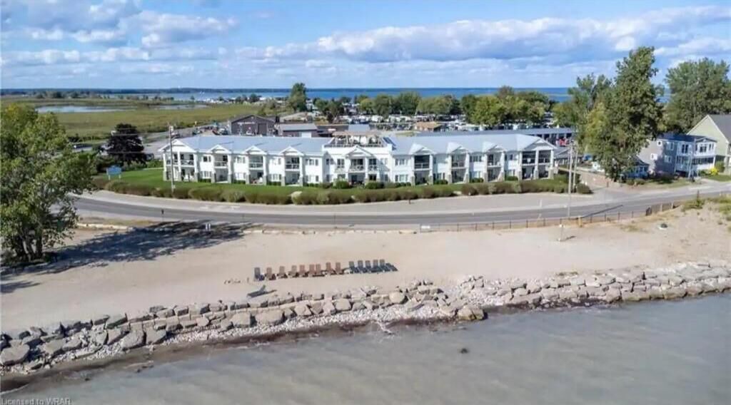 Photo of Others in Long Point