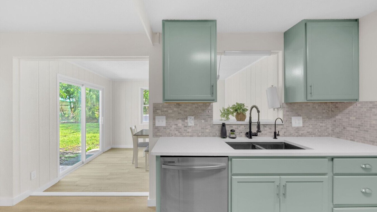 Photo of Kitchen in Apollo Beach