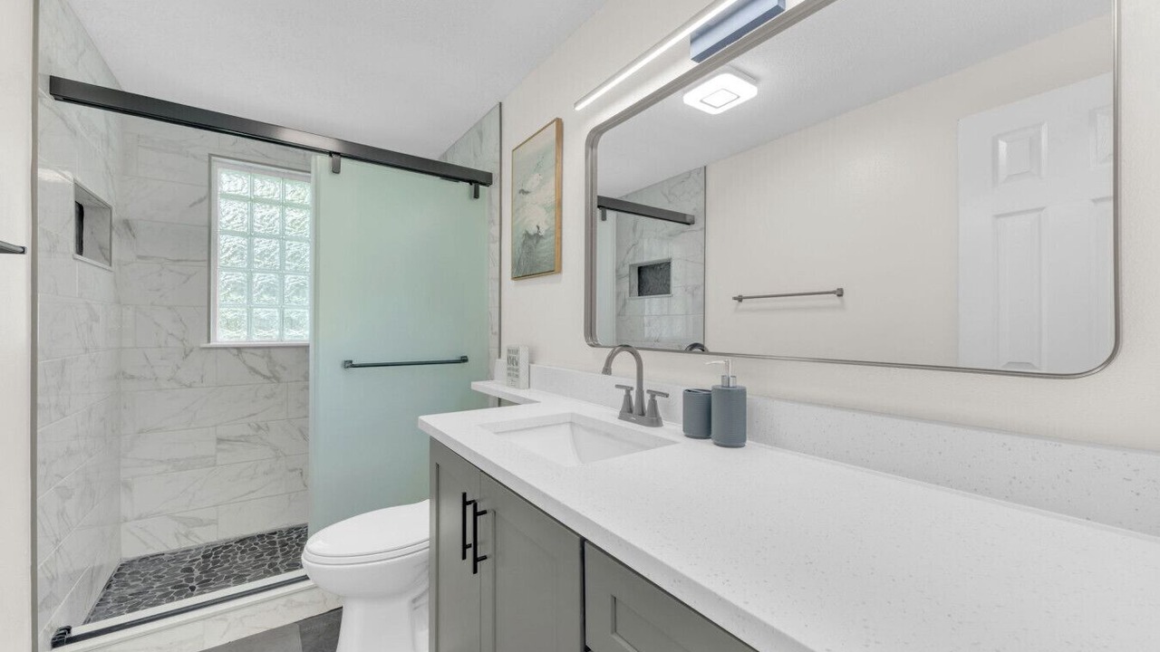 Photo of Bathroom in Apollo Beach