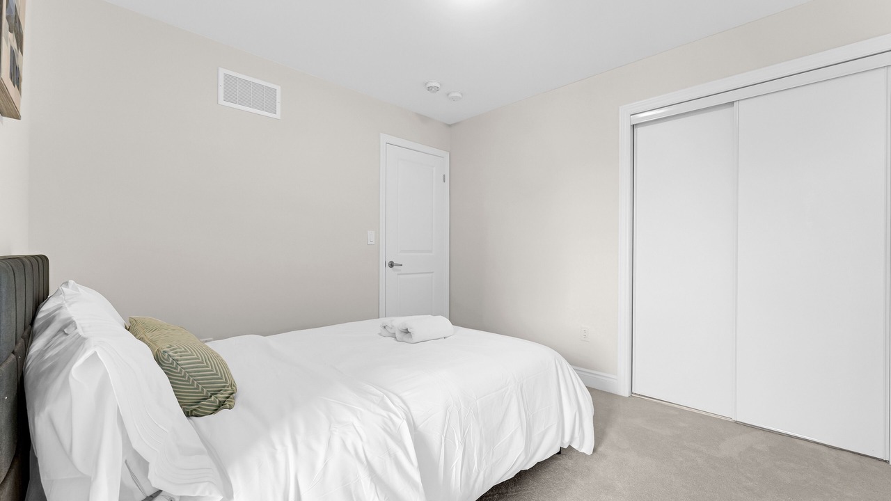 Photo of Bedroom in Oakville