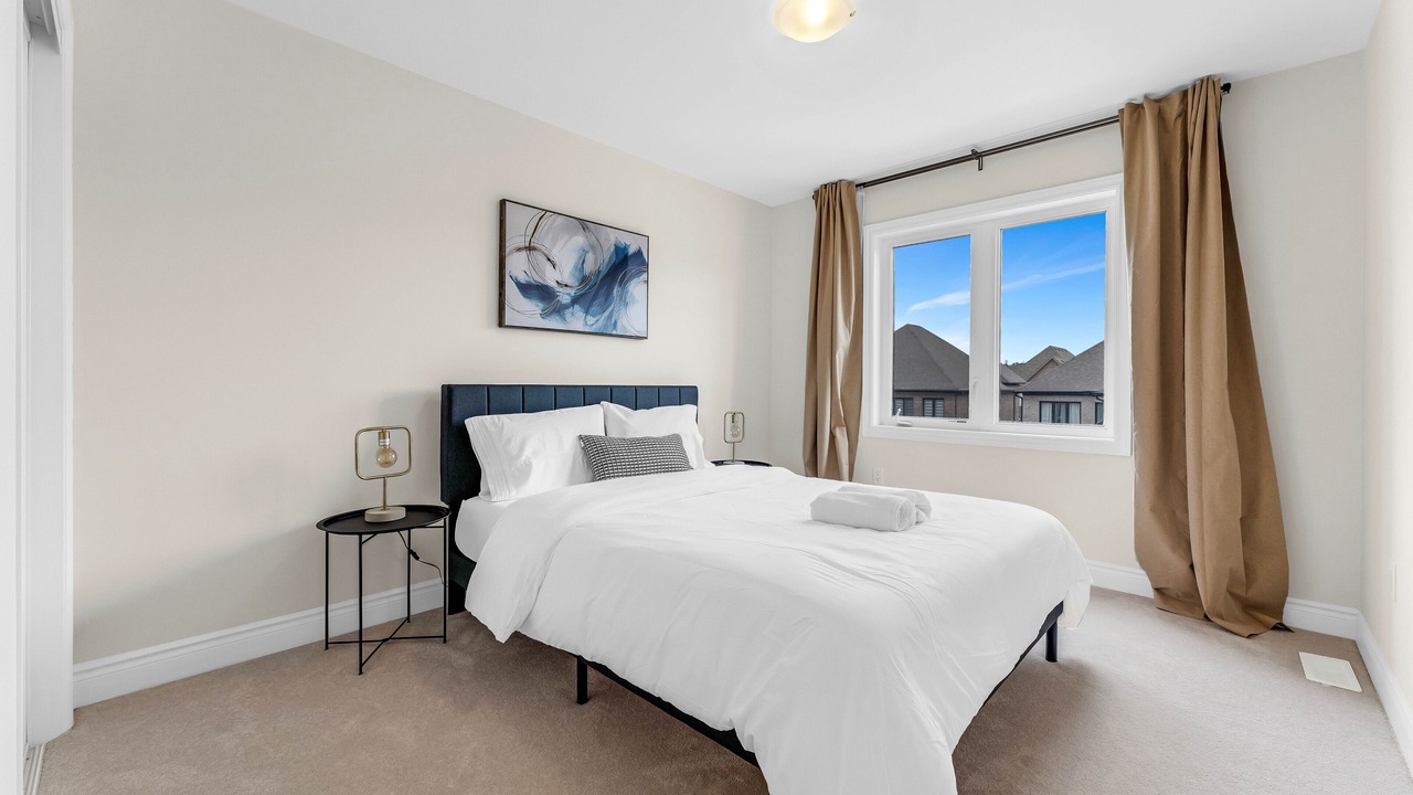 Photo of Bedroom in Oakville