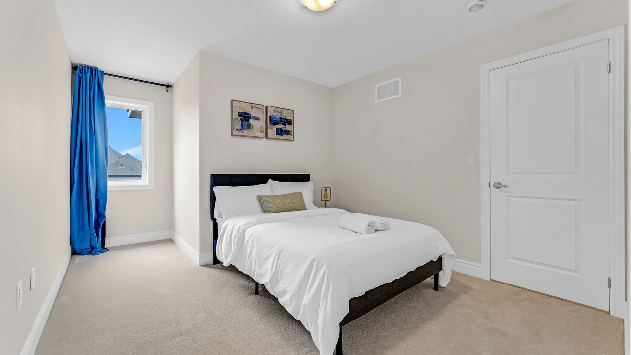 Photo of Bedroom in Oakville