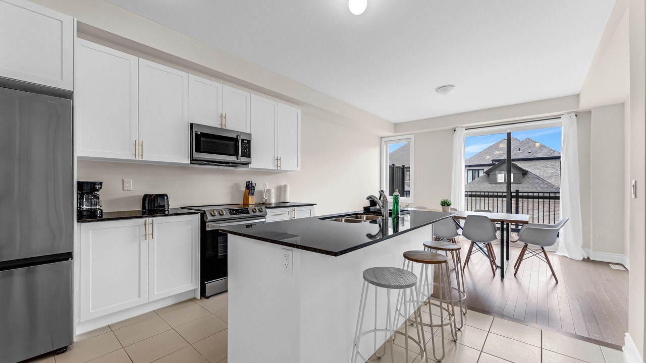 Photo of Kitchen in Oakville