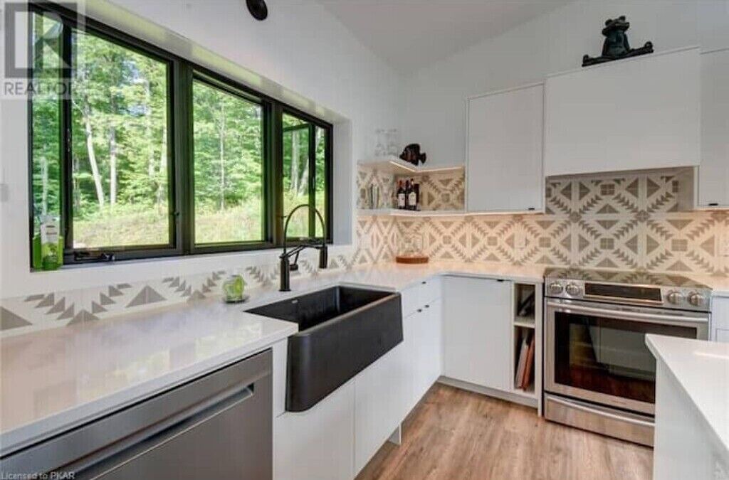 Photo of Kitchen in North Kawartha