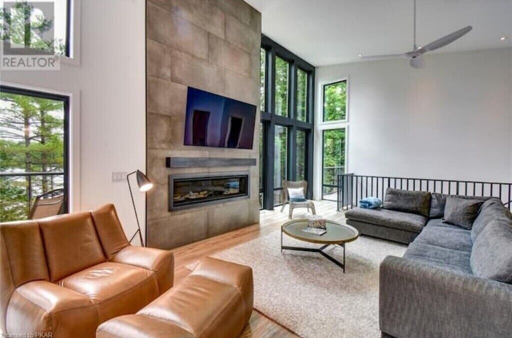 Photo of Livingroom in North Kawartha