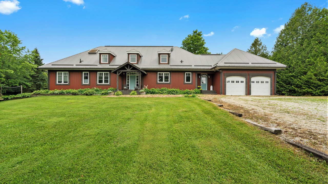 Photo of Outdoor in Grey Highlands
