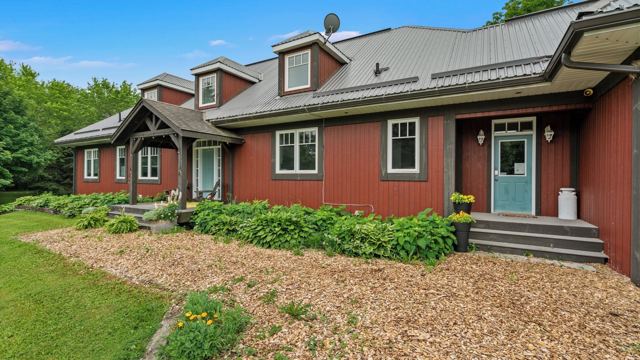 Photo of Outdoor in Grey Highlands
