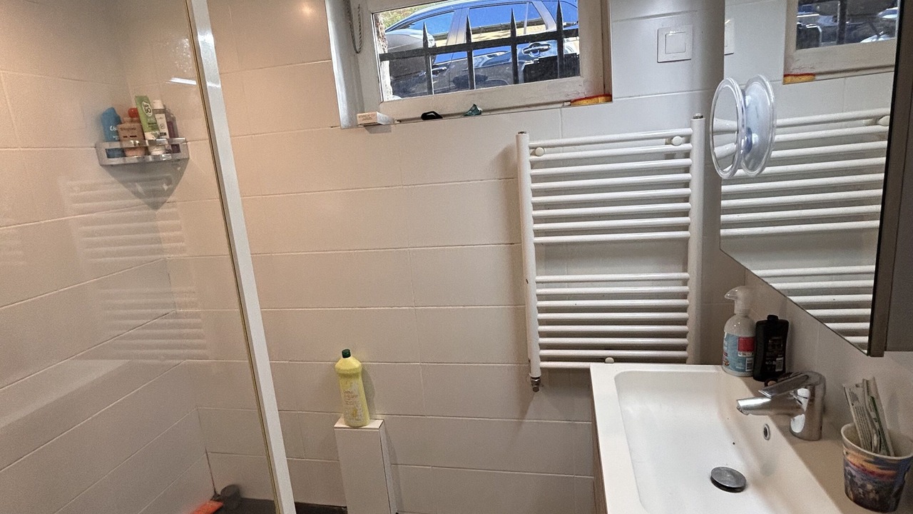 Photo of Bathroom in Sevres