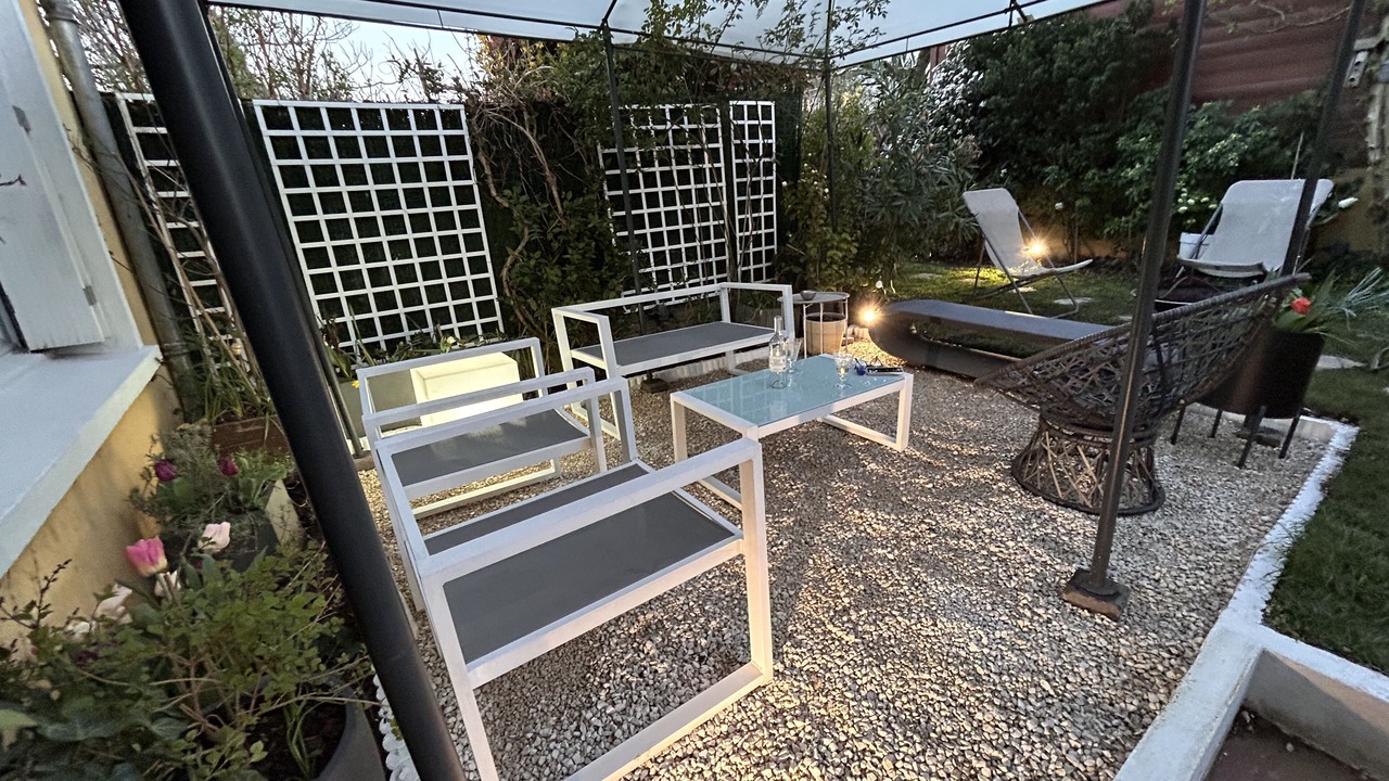 Photo of Patio Balcony in Sevres
