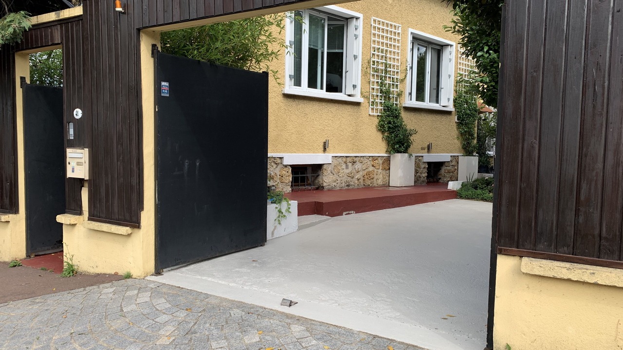 Photo of Outdoor in Sevres