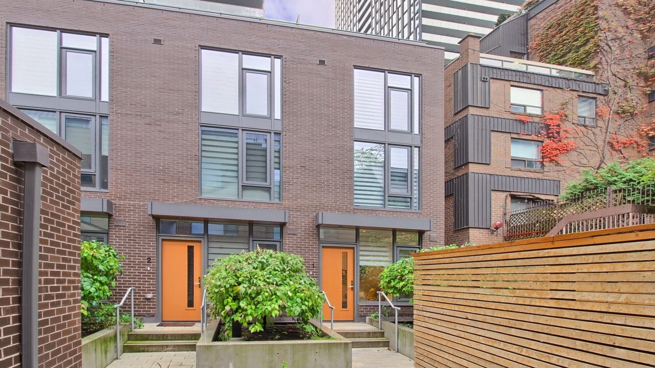 Photo of Outdoor in Bloor-Yorkville