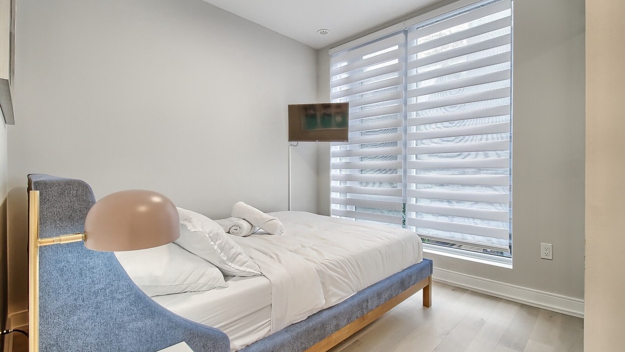 Photo of Bedroom in Bloor-Yorkville