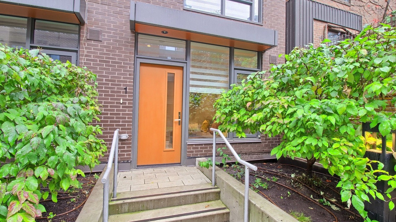 Photo of Outdoor in Bloor-Yorkville