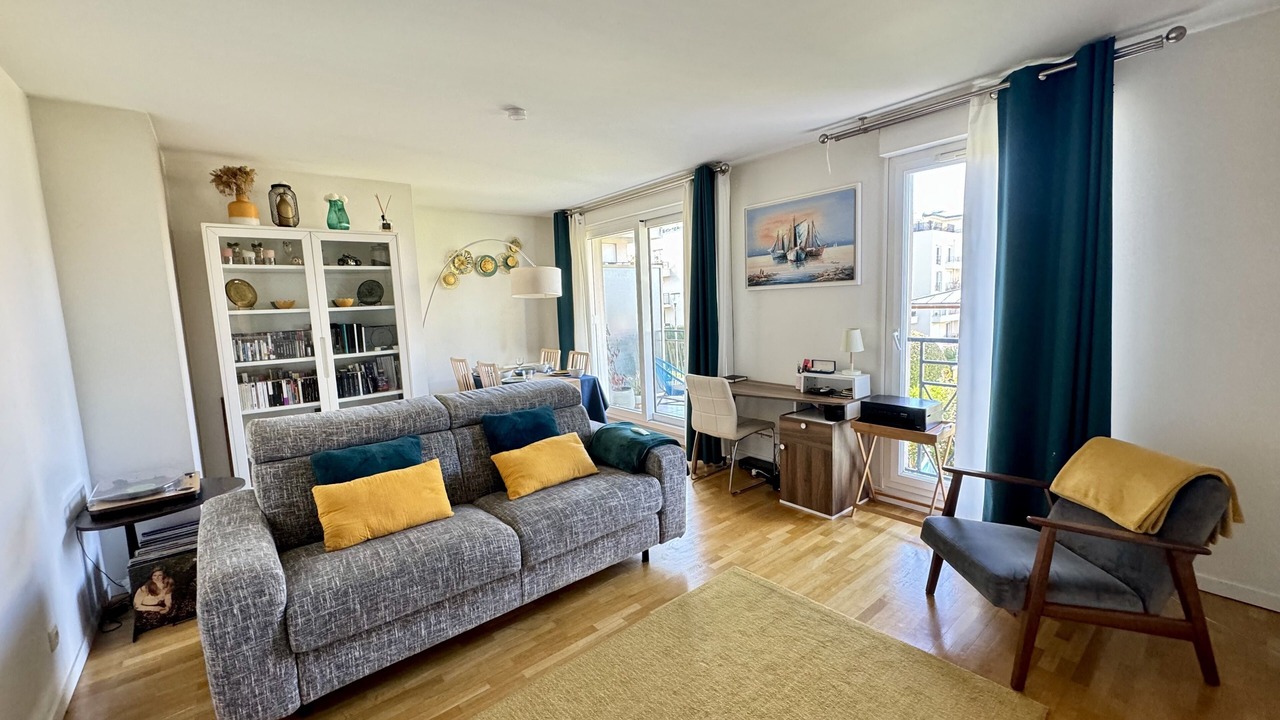 Photo of Livingroom in Rueil-Malmaison