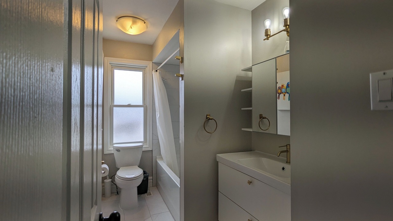 Photo of Bathroom in Lisgar
