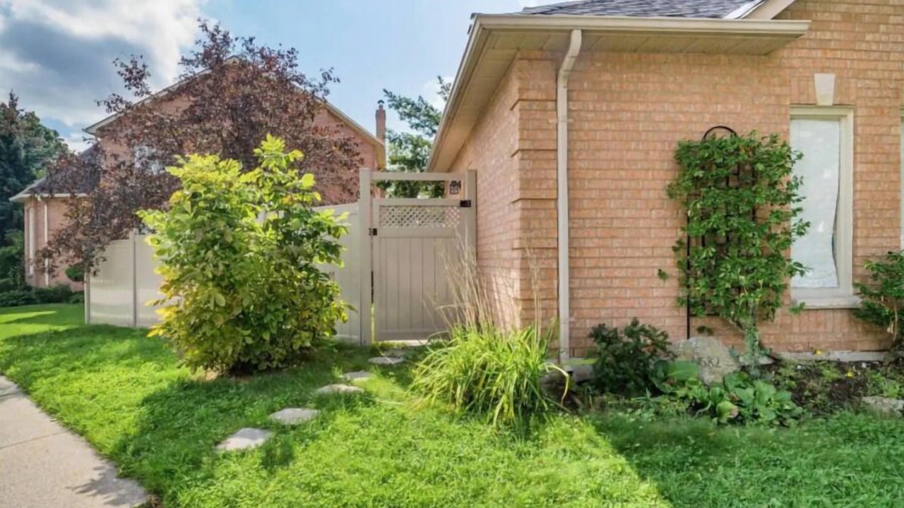 Photo of Outdoor in Lisgar